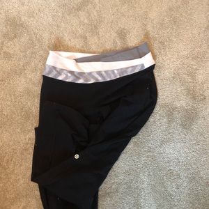 Wideleg lululemon leggings